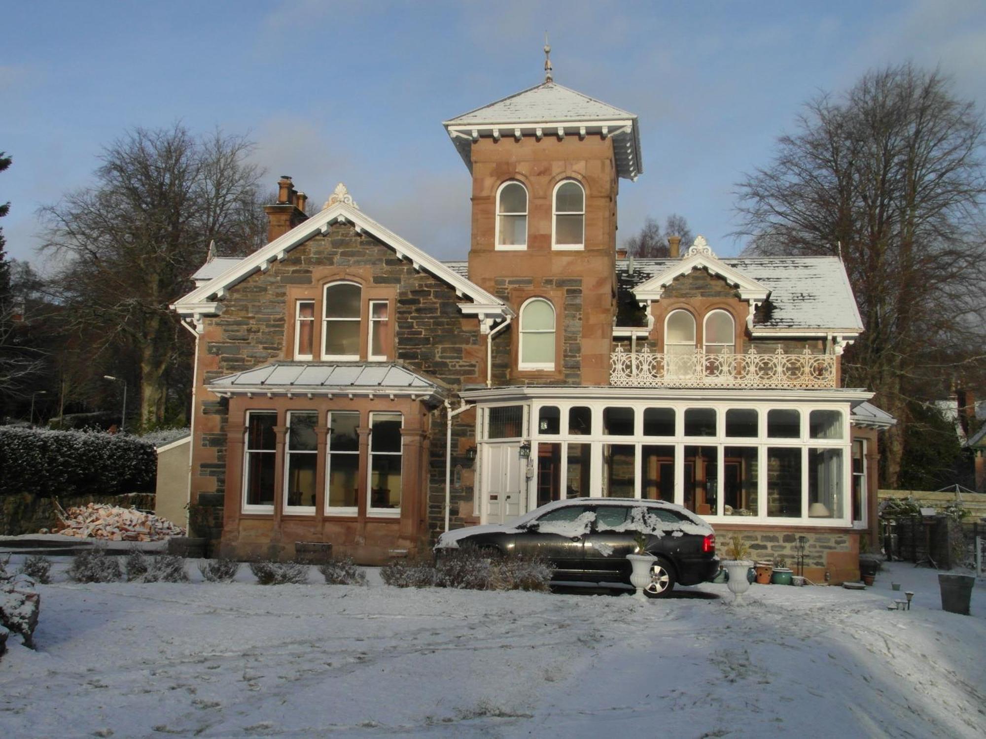 Holly Lodge Strathpeffer Exterior foto
