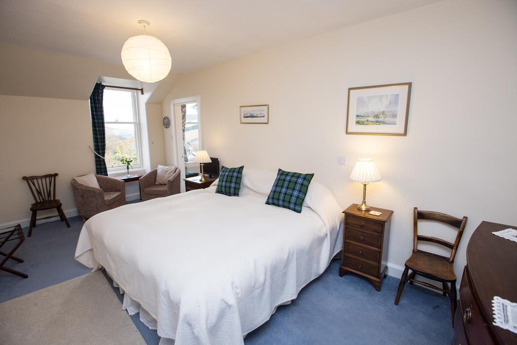 Holly Lodge Strathpeffer Exterior foto